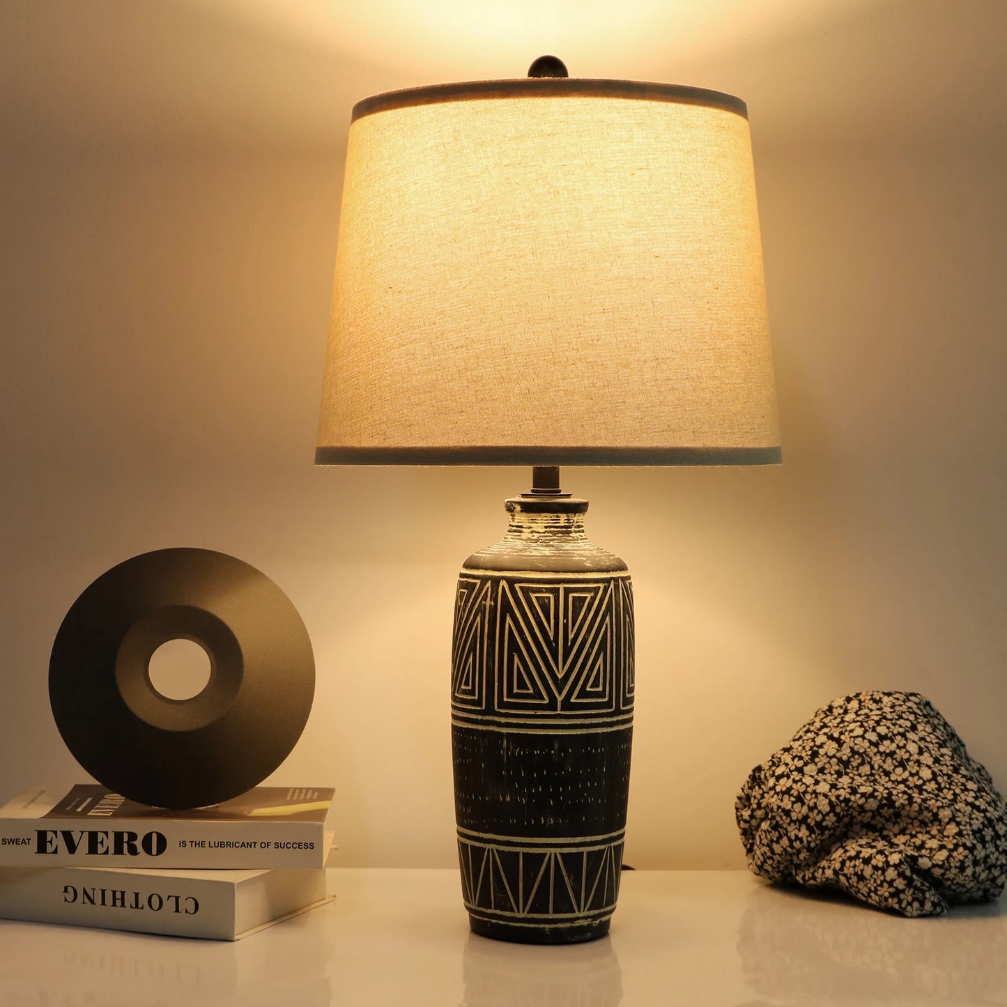 STANBOW Carved Geometric Ceramic Table Lamp Linen Shade