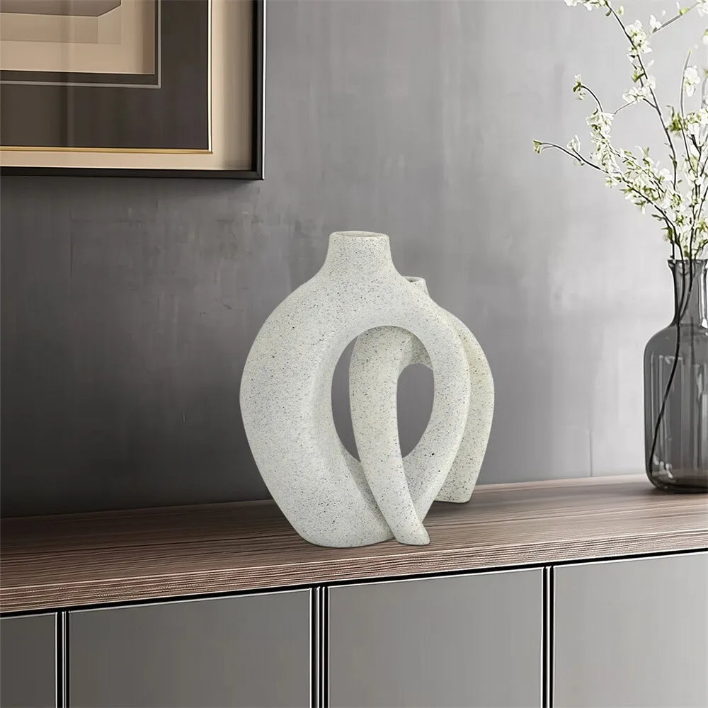 Warm Welcome Decor Hollow Snuggle Vase Resin Flower Nordic