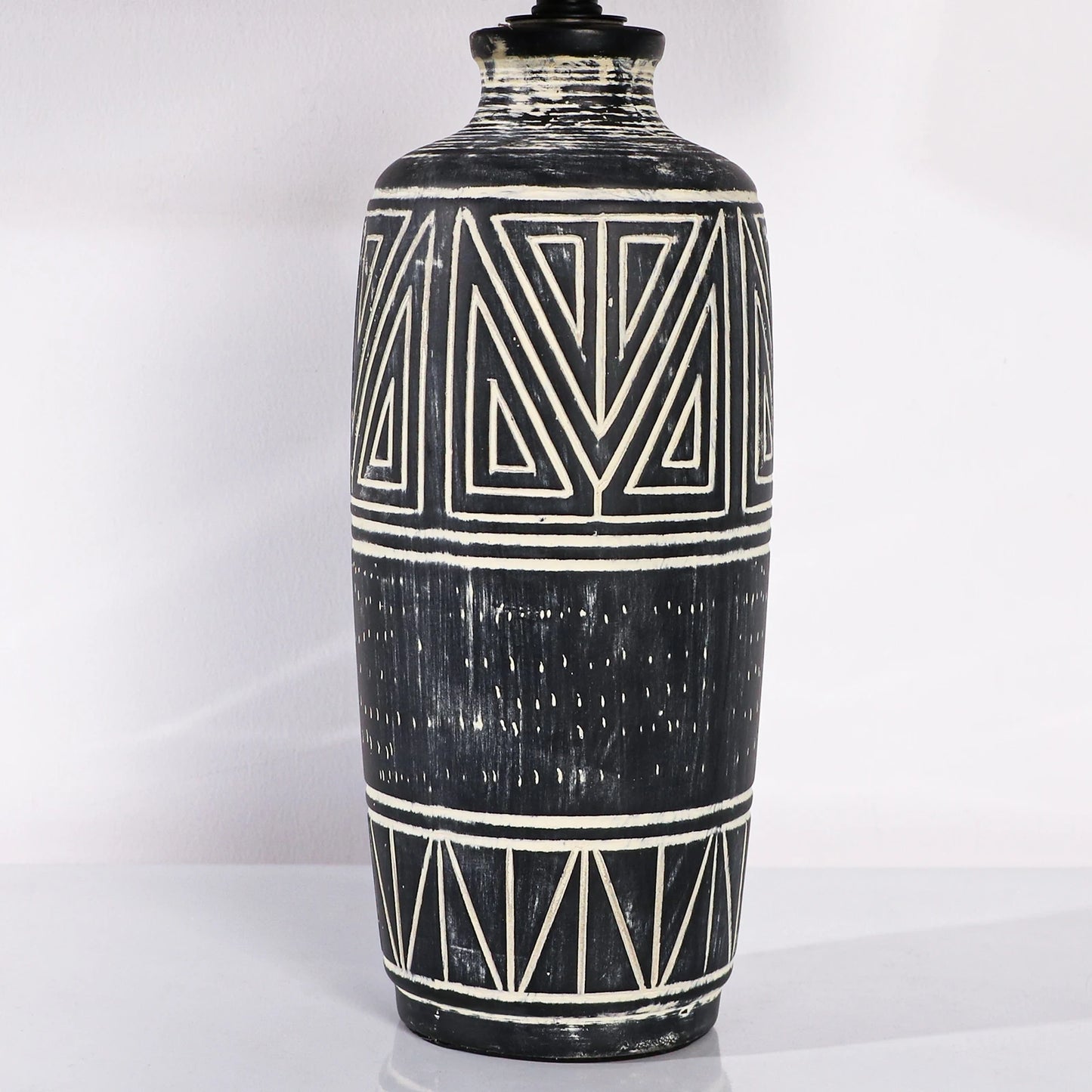 STANBOW Carved Geometric Ceramic Table Lamp Linen Shade