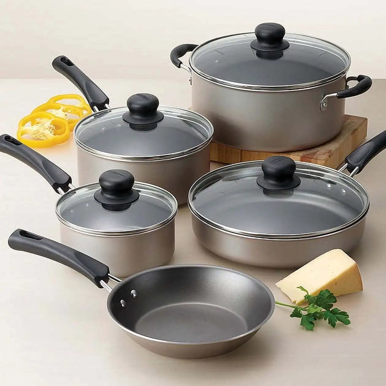 Warm Welcome Decor 9 Piece All Purpose Nonstick Cookware Set