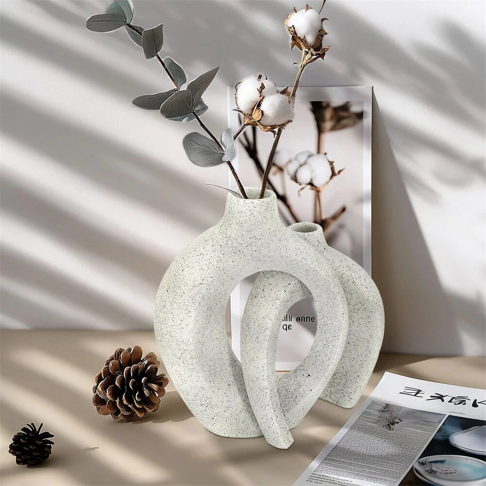 Warm Welcome Decor Hollow Snuggle Vase Resin Flower Nordic