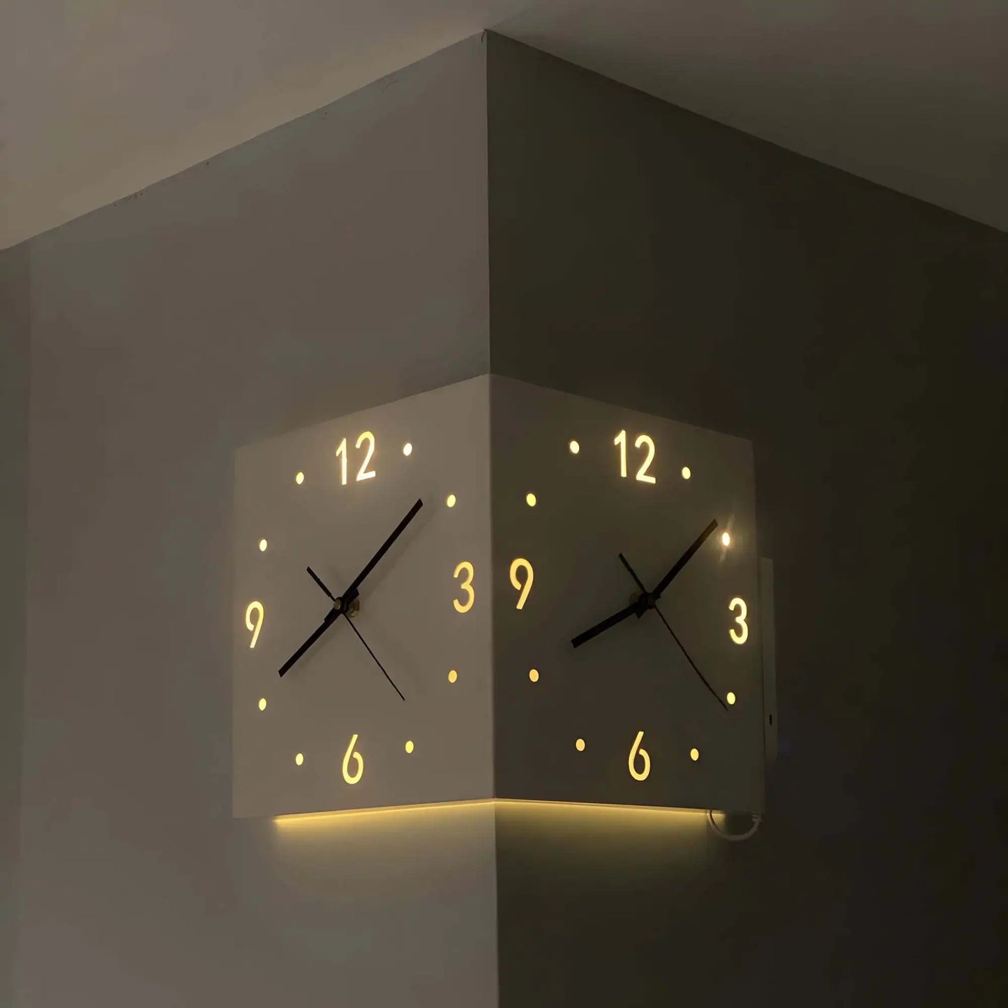 Warm Welcome Decor Corner Modern Luminous Wall Clock