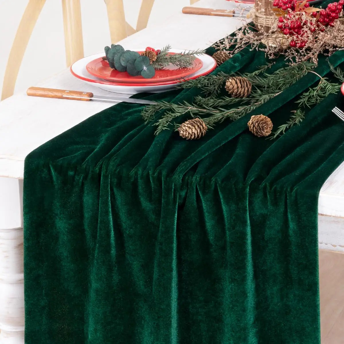 Warm Welcome Decor Velvet Table Runner For Wedding